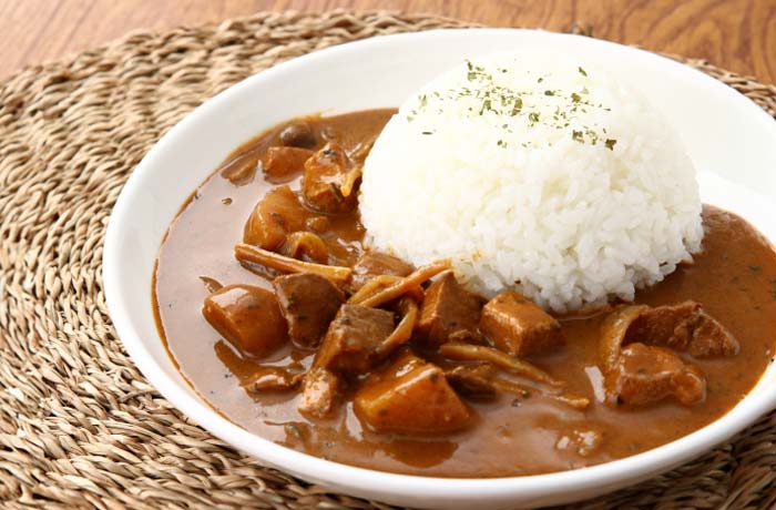 歯に着色しやすい食材